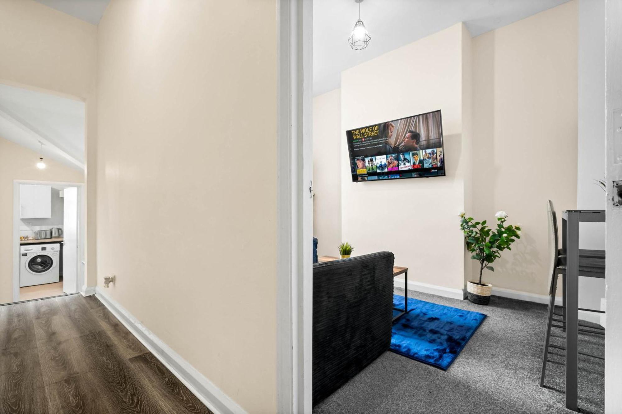 ווסט ברומוויץ' Two Bedroom Apartment - Single Beds - Accommodates 3 - Street Parking - Top Rated -Wbb מראה חיצוני תמונה