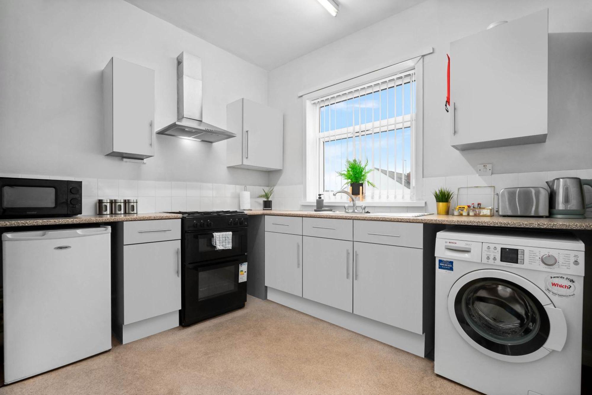 ווסט ברומוויץ' Two Bedroom Apartment - Single Beds - Accommodates 3 - Street Parking - Top Rated -Wbb מראה חיצוני תמונה