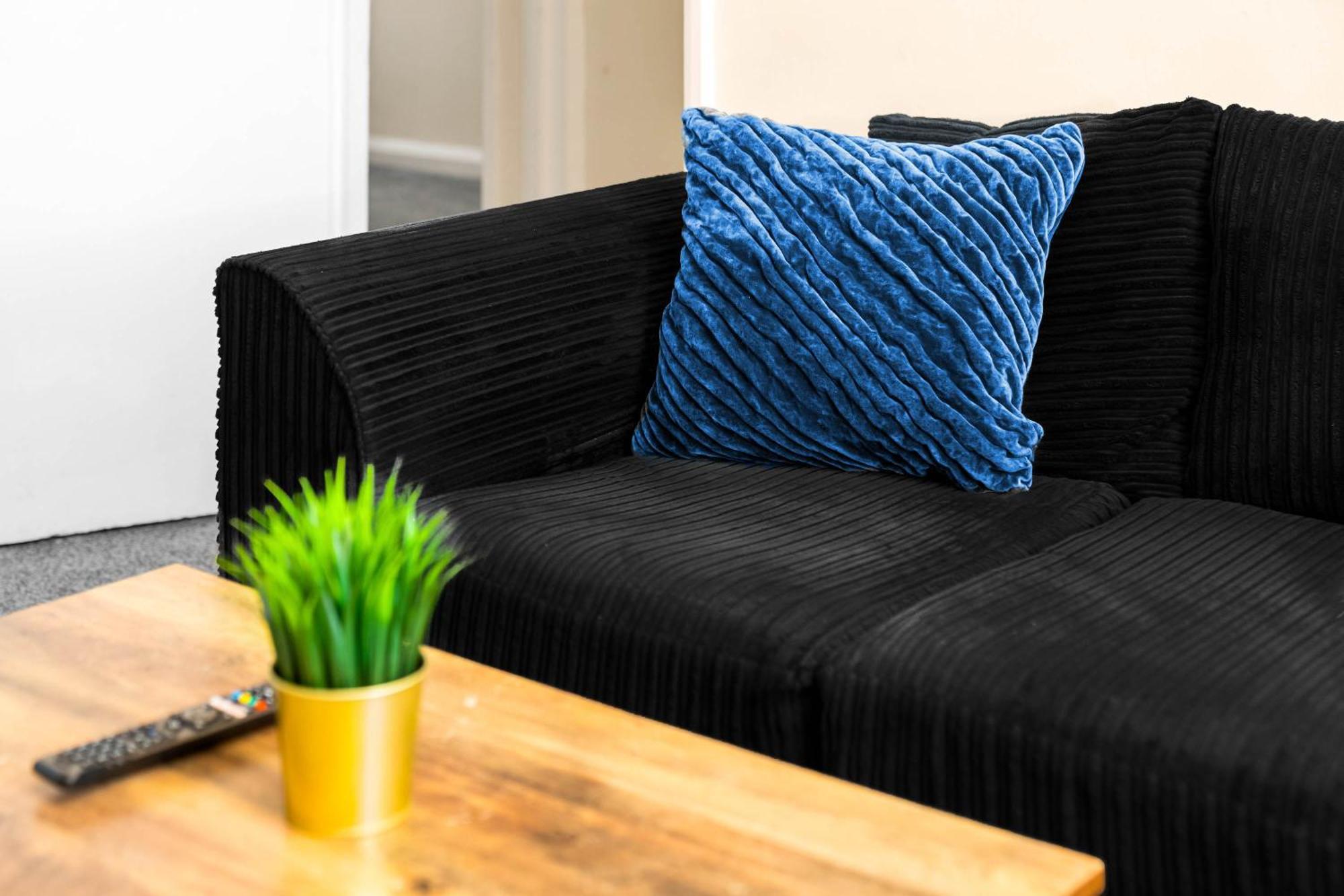 ווסט ברומוויץ' Two Bedroom Apartment - Single Beds - Accommodates 3 - Street Parking - Top Rated -Wbb מראה חיצוני תמונה